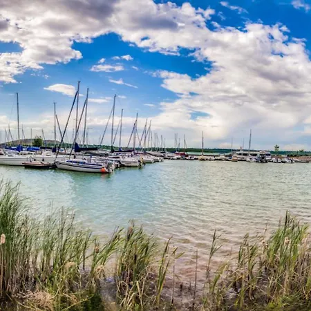 Lagovida Seglerhuette B Am Stoermthaler Grosspoesna