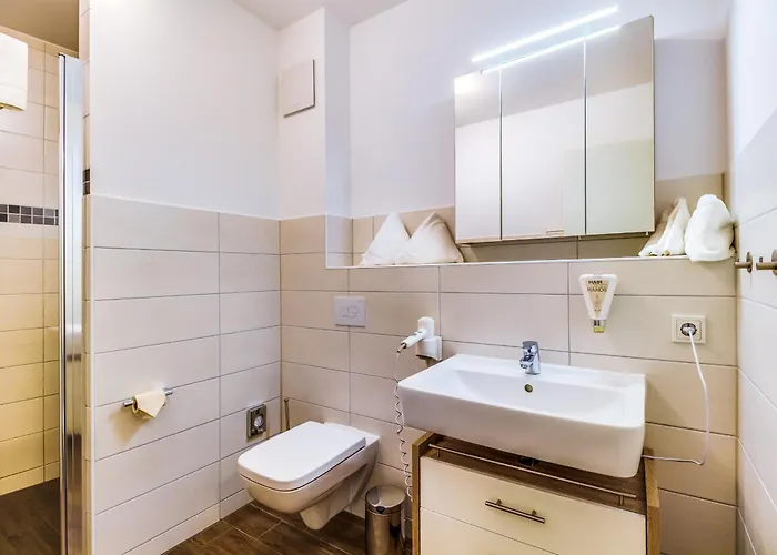 Lagovida Seglerhuette B Am Stoermthaler غروسبونسنا